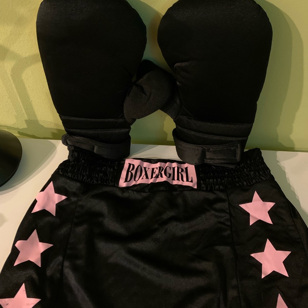Dreamgirl Boxergirl costume mini skirt and boxing gloves